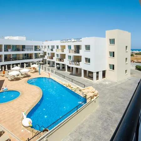 Sea View Apt*spacious Balcony*200m To The Appartamento